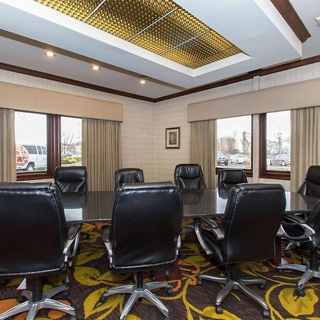 Wyndham Independence Hotel Екстериор снимка