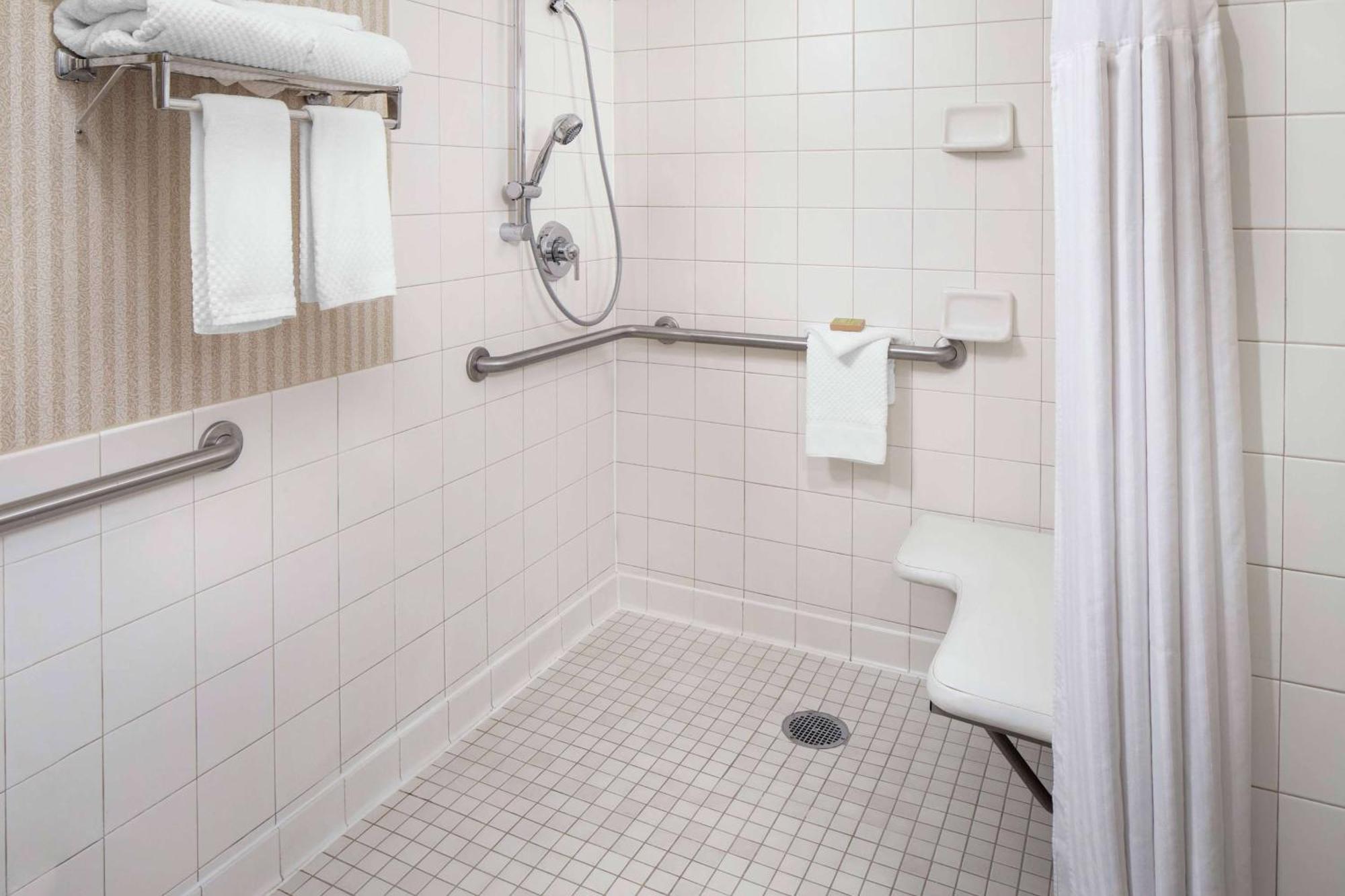 Wyndham Independence Hotel Екстериор снимка